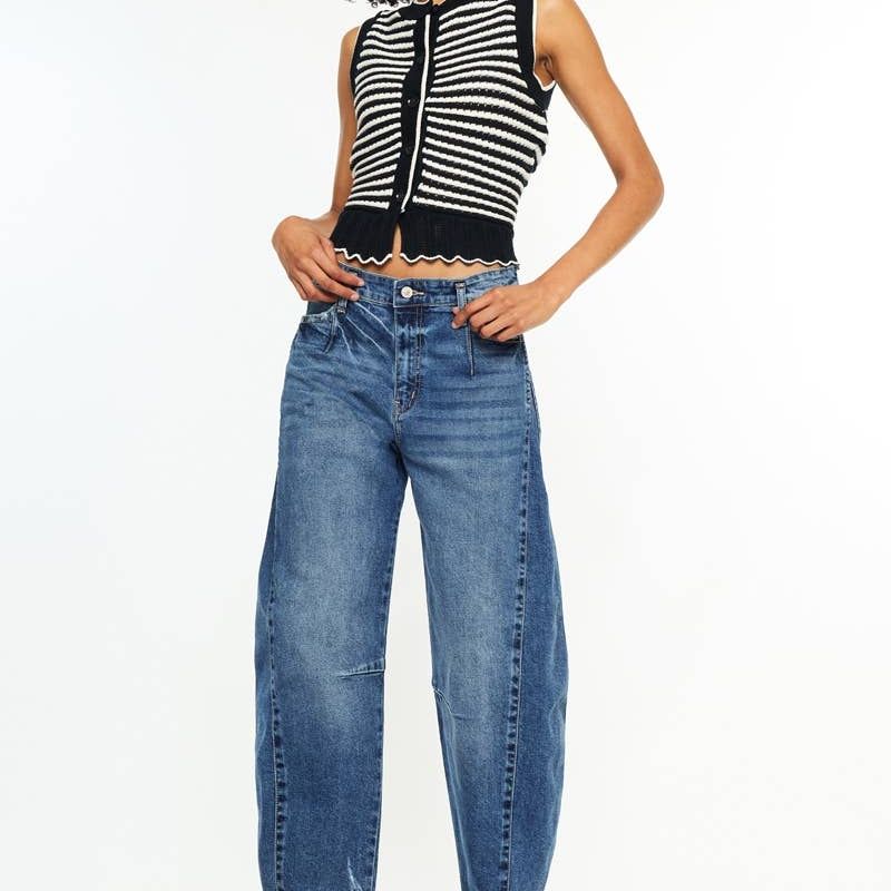 LOW SLUNG HORSESHOE FIT JEANS