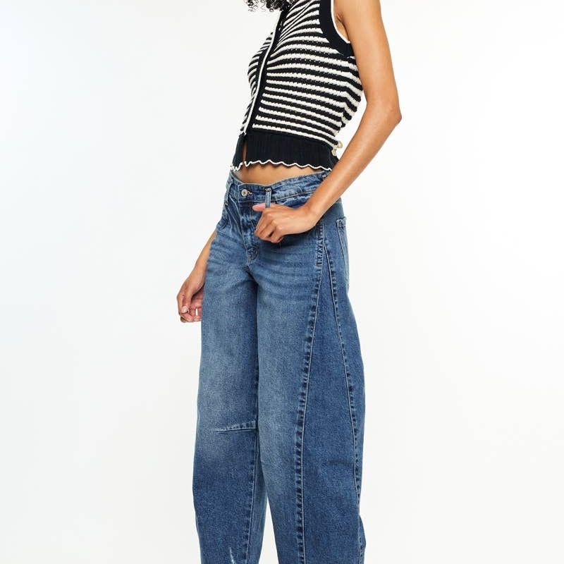 LOW SLUNG HORSESHOE FIT JEANS