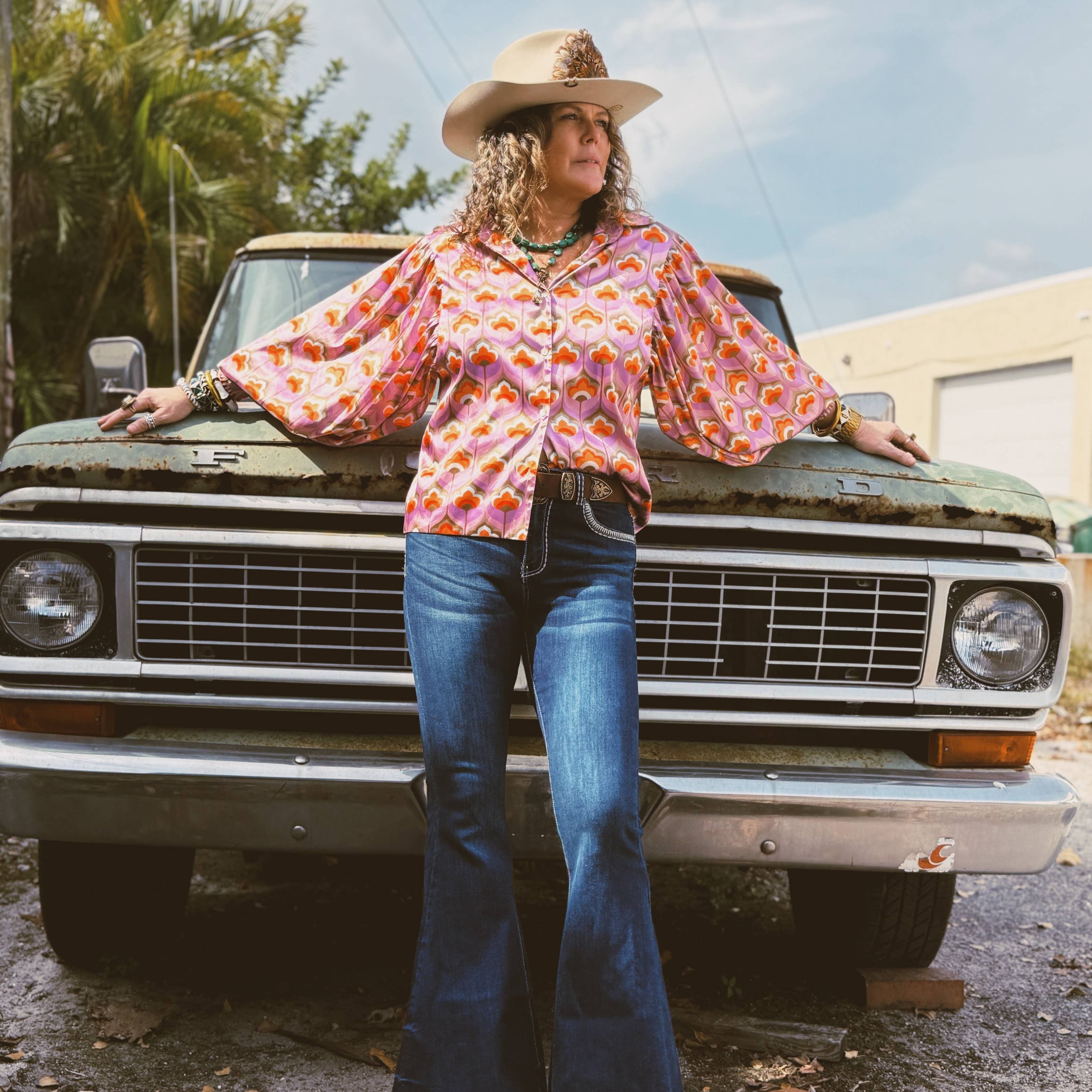 Room At The Top Balloon Sleeve Blouse