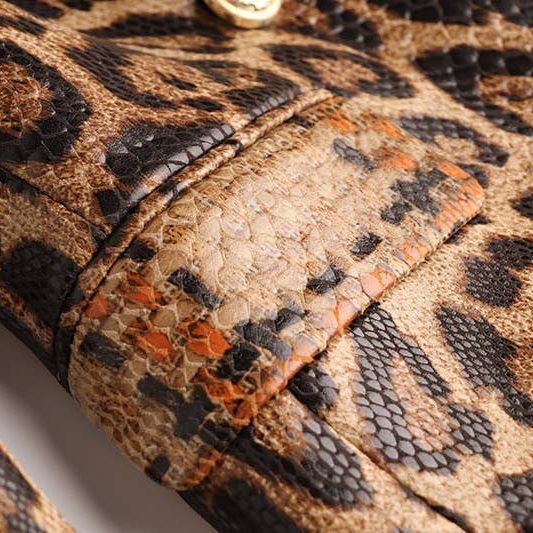 Elegant Leopard Blazer: Slim, Stylish, Chic