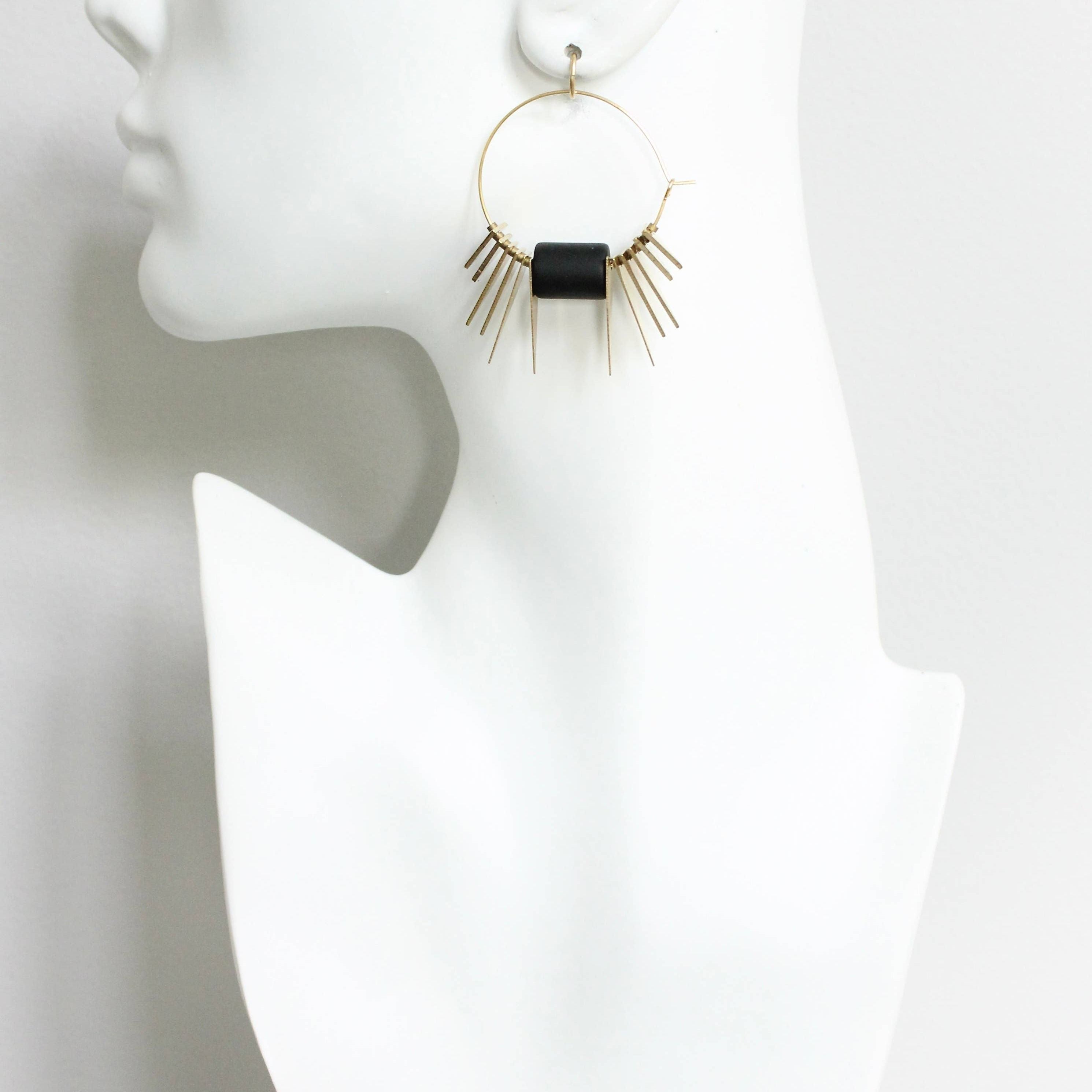 black and brass geometric hoop earrings JLTE20