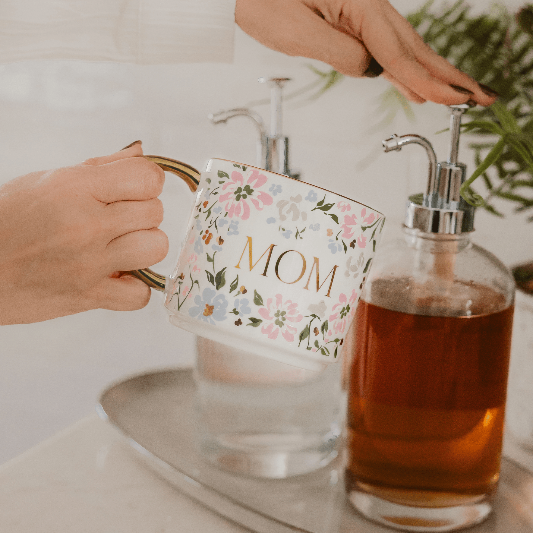 Floral Mom Coffee Mug - Mother's Day Gifts & Home Decor
