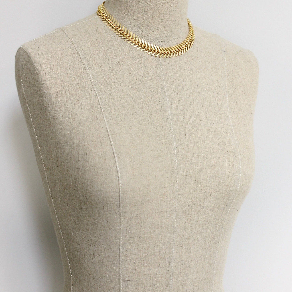 18k matte gold fish bone necklace DOR215