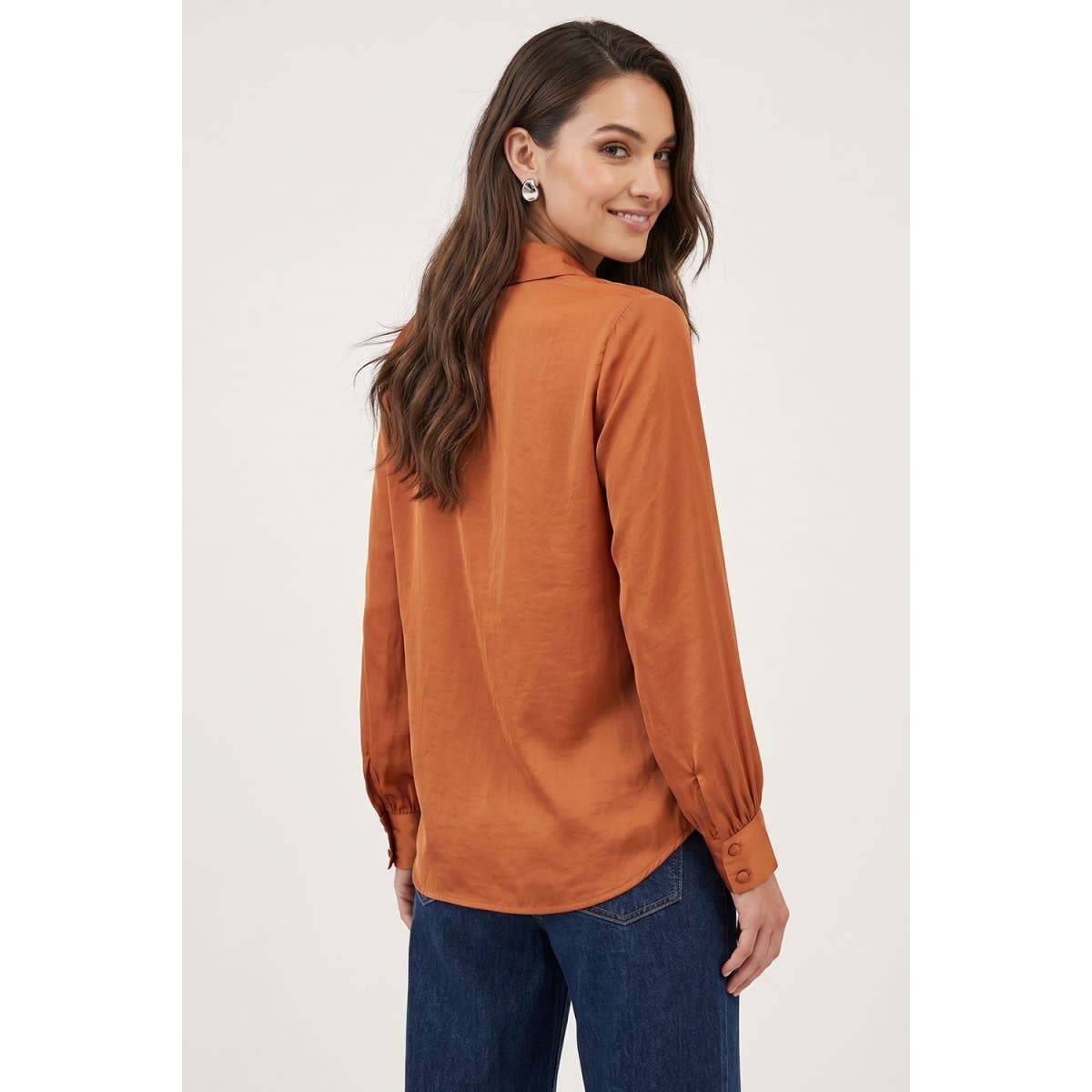 Neck Shirt With Open Seam Sleeve