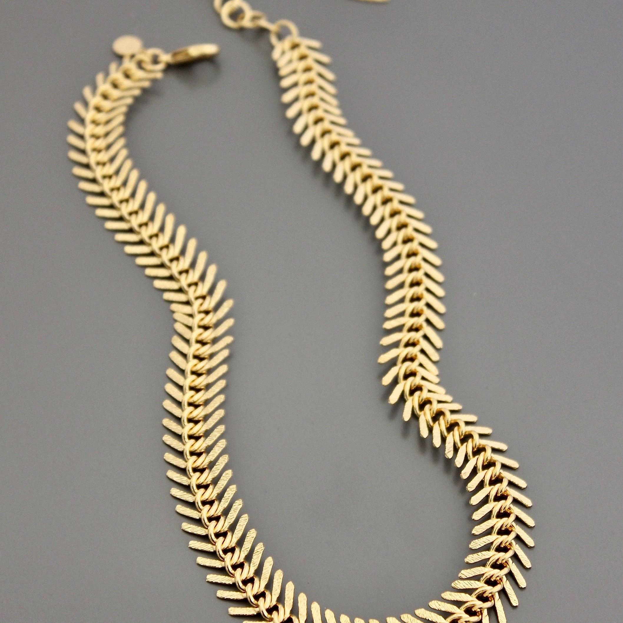18k matte gold fish bone necklace DOR215