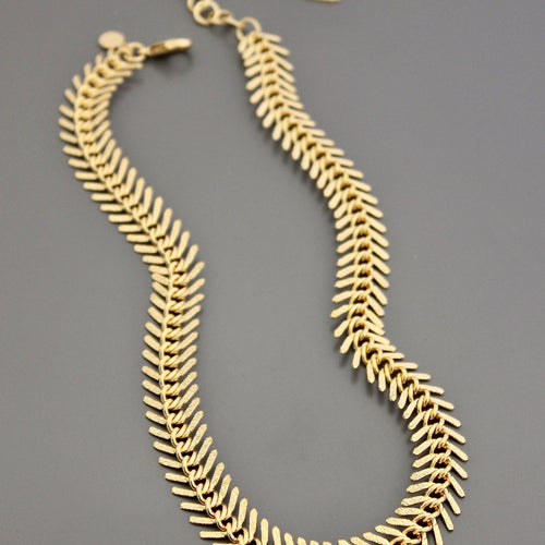 18k matte gold fish bone necklace DOR215