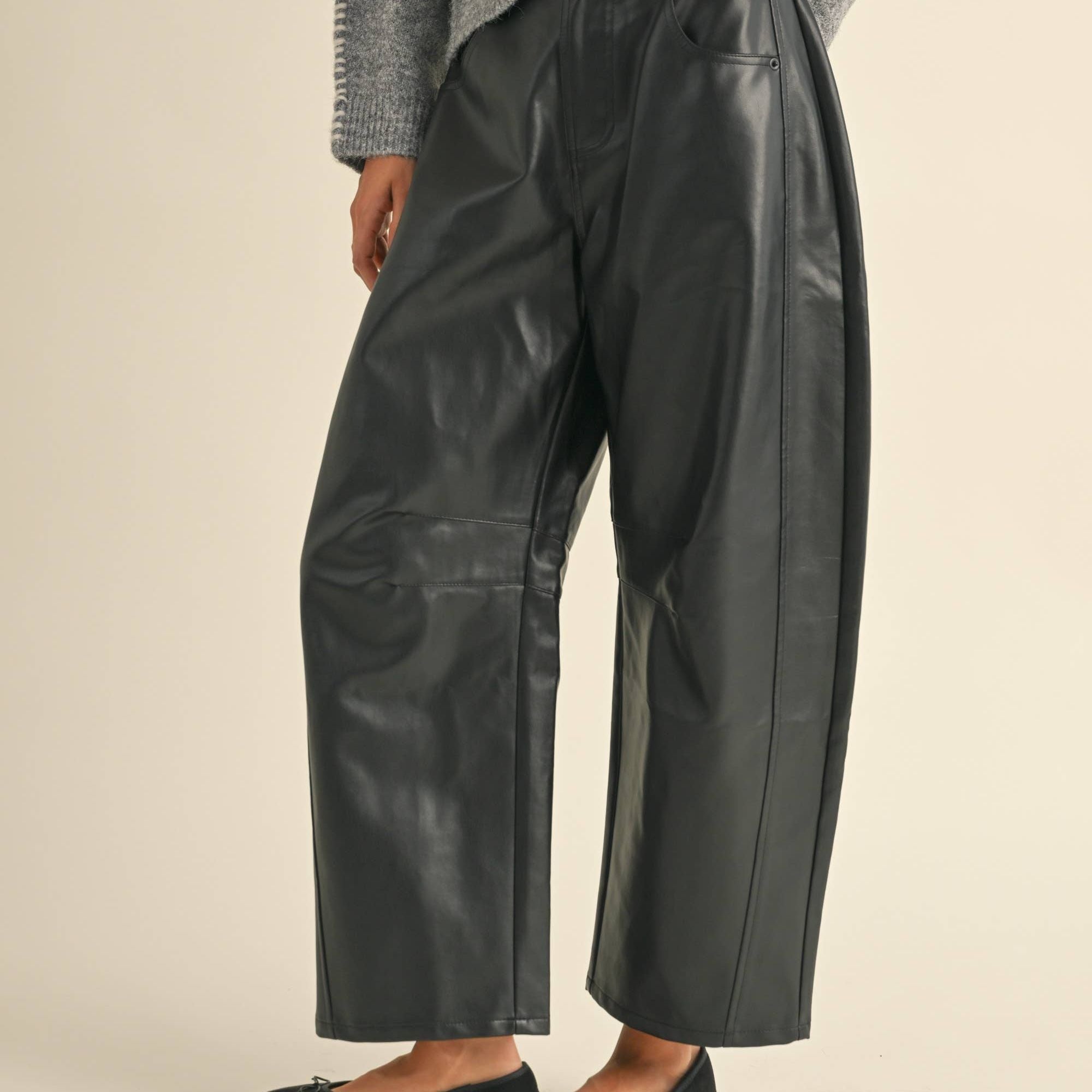 PLEATHER BARREL PANTS