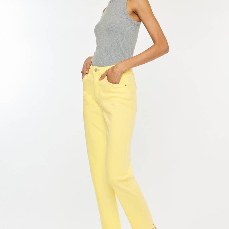HIGH RISE STRAIGHT FIT