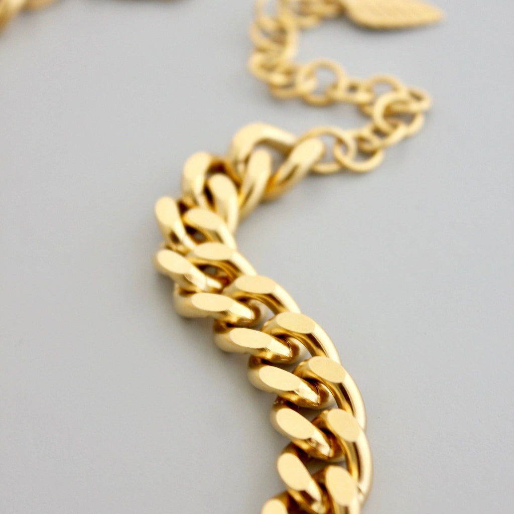 18k matte gold curb chain DOR415