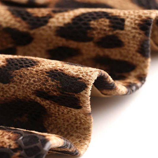 Elegant Leopard Blazer: Slim, Stylish, Chic