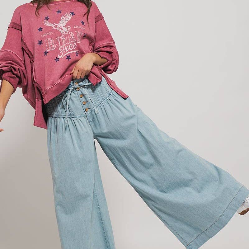 Pleated Wide-Leg Button Closure Pants