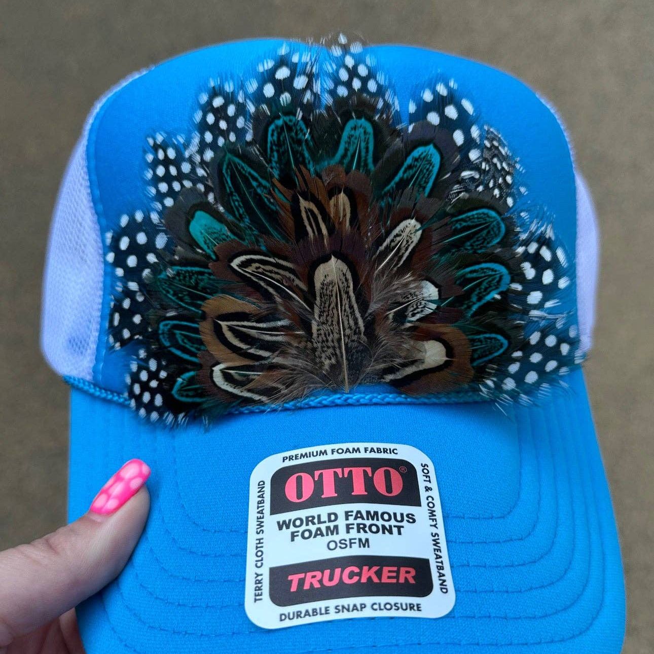 BLUE AND WHITE FEATHER TRUCKER HAT