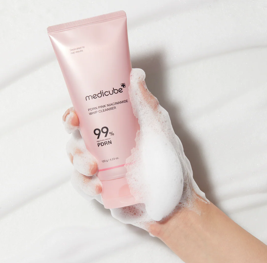 MEDICUBE PDRN Pink Niacineamide Whip Cleanser 15g MINI