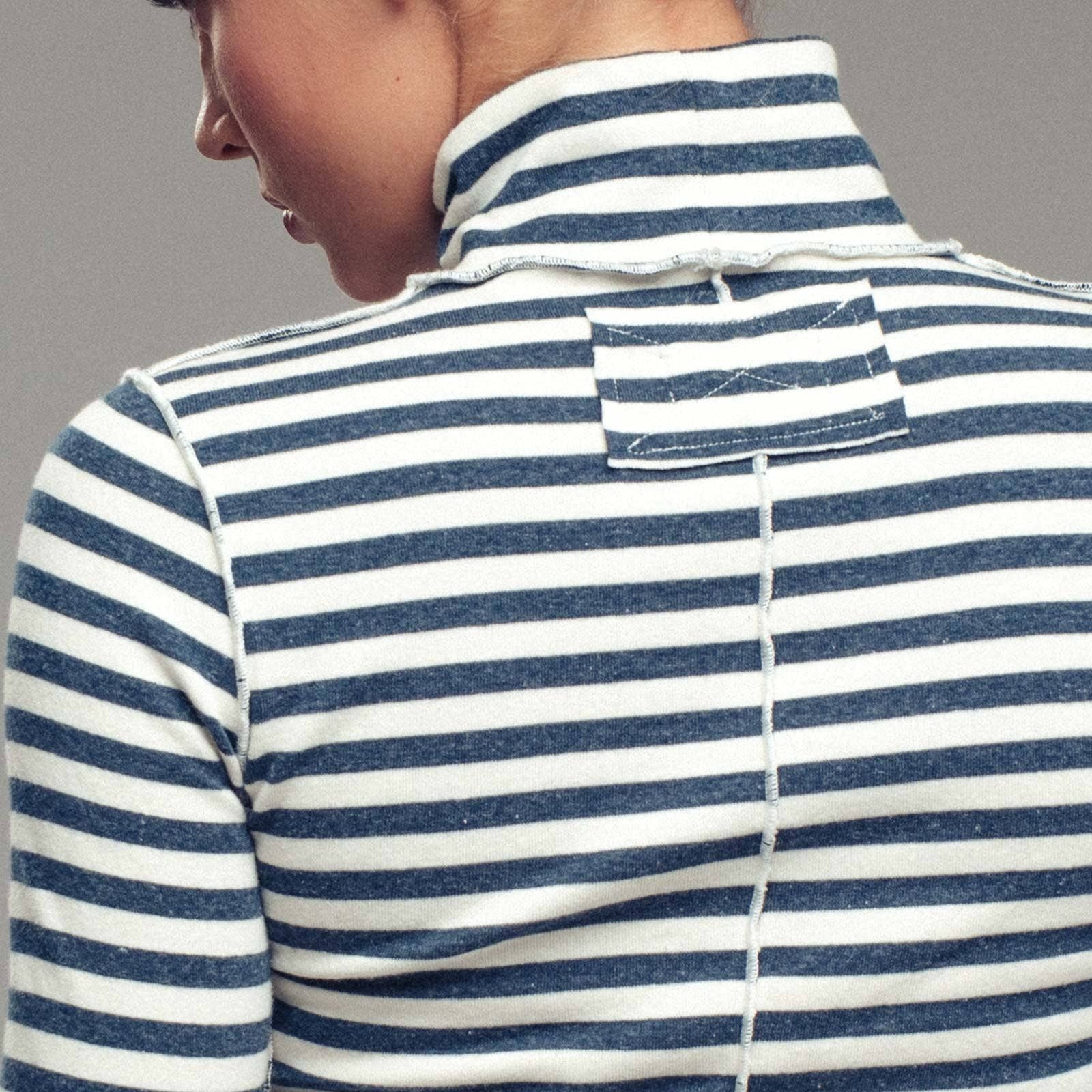 Contrast Seam Turtleneck Knit Top