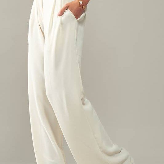 Sophisticated High Rise Front Pleated Wide Leg Trousers