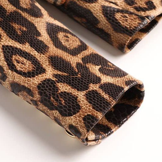 Elegant Leopard Blazer: Slim, Stylish, Chic