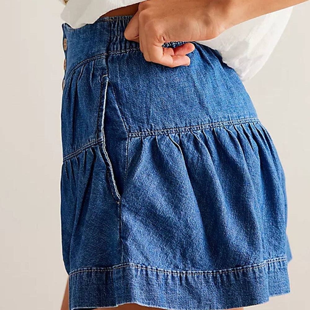 Ladies Solid Color Cotton Denim Shorts