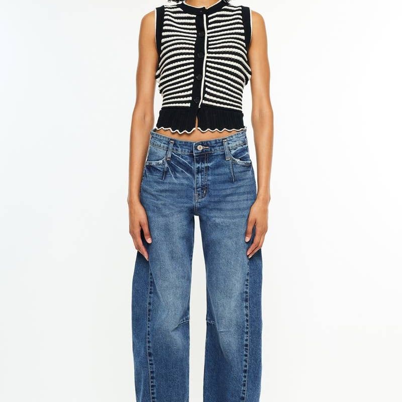 LOW SLUNG HORSESHOE FIT JEANS