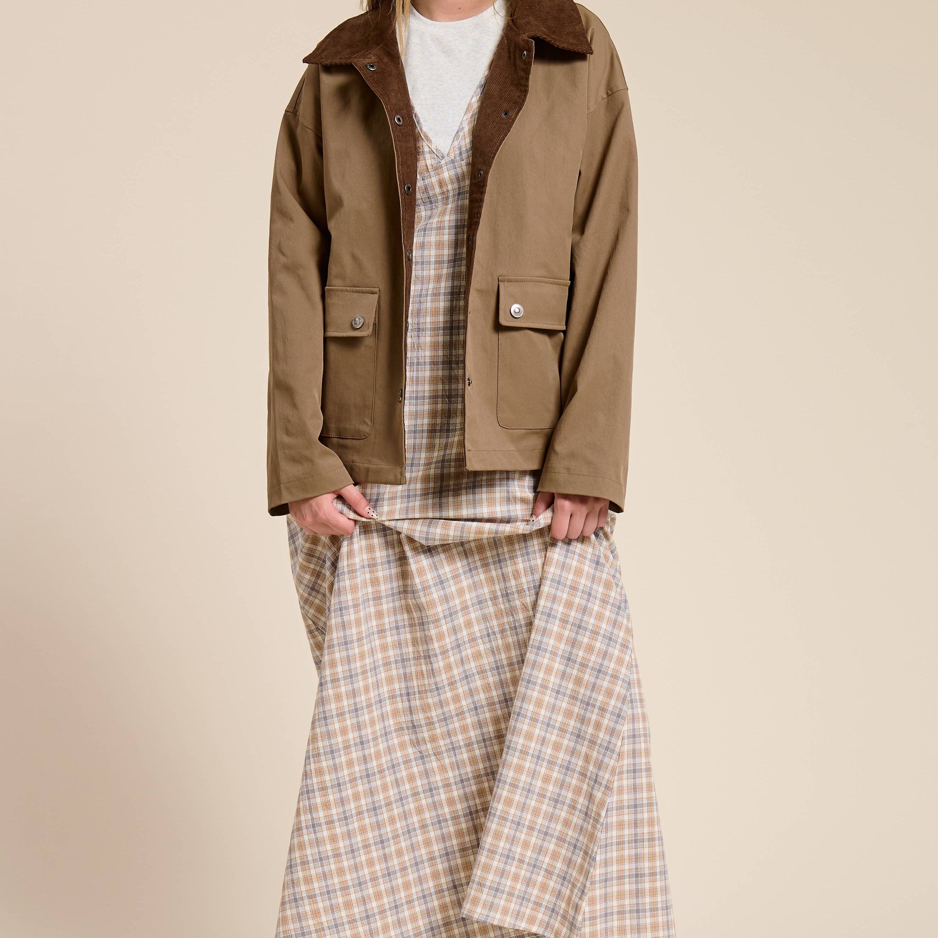 Barn Jacket with Corduroy Collar and Snap Pockets