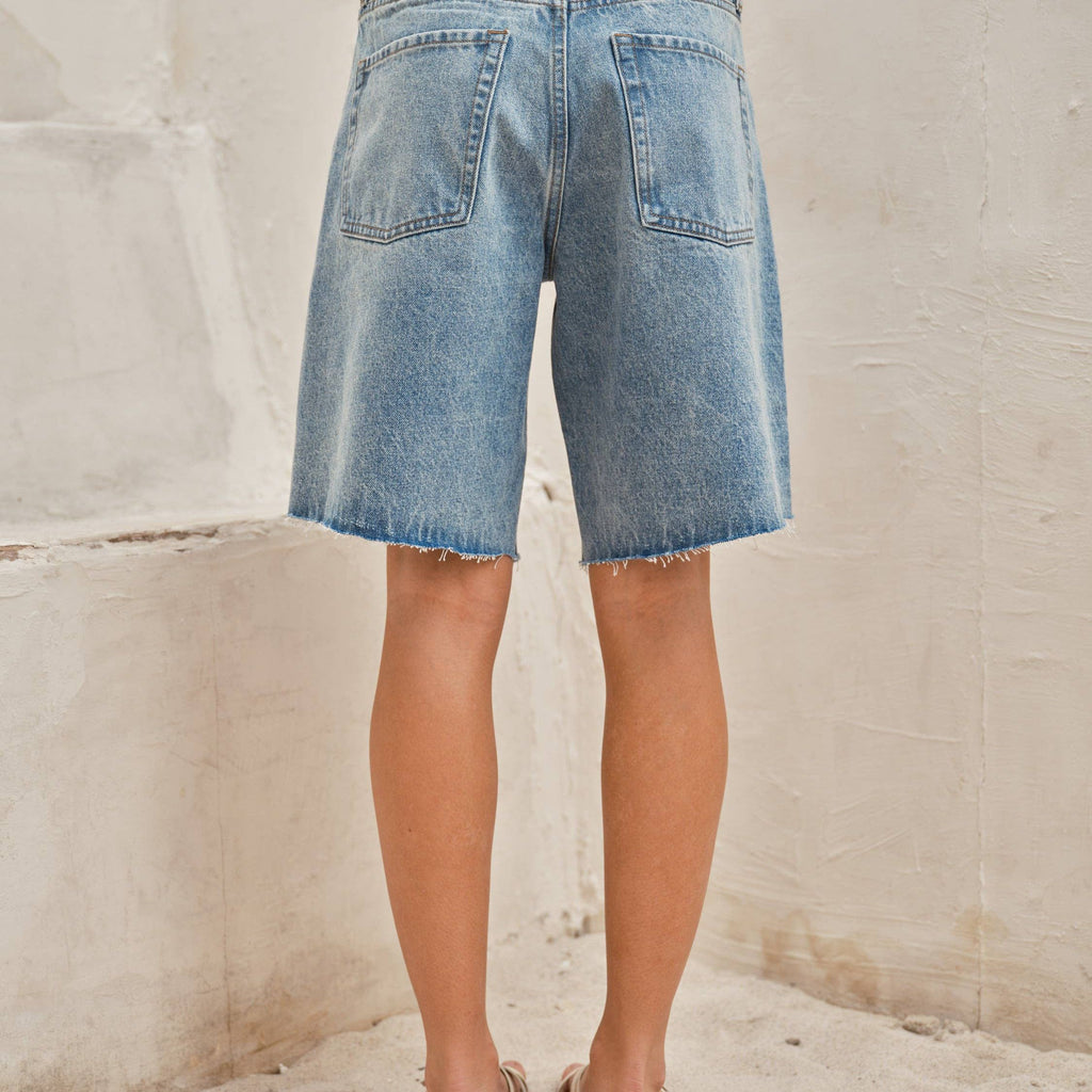 AJP6062 WIDE LEG RETRO BERMUDA DENIM SHORTS