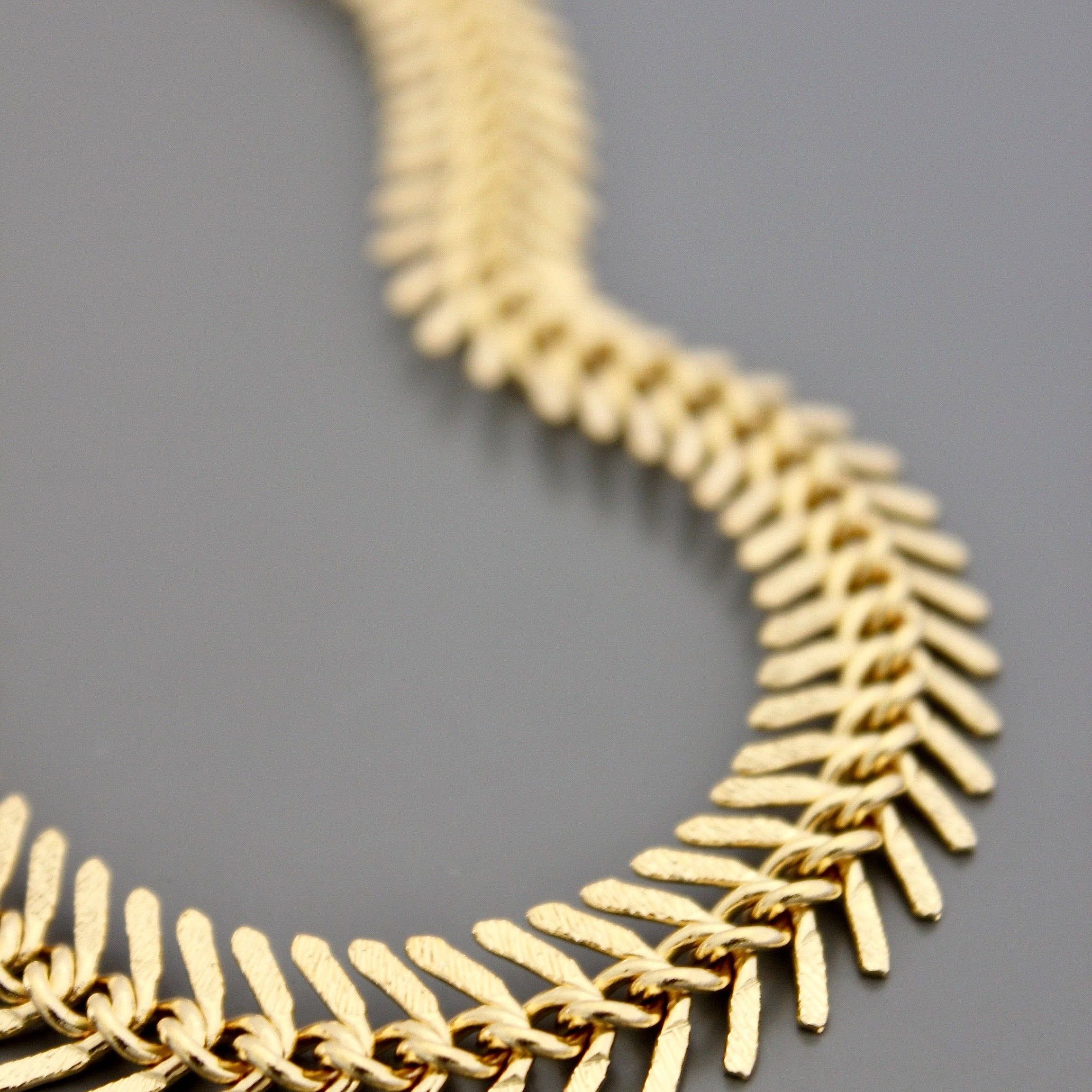 18k matte gold fish bone necklace DOR215